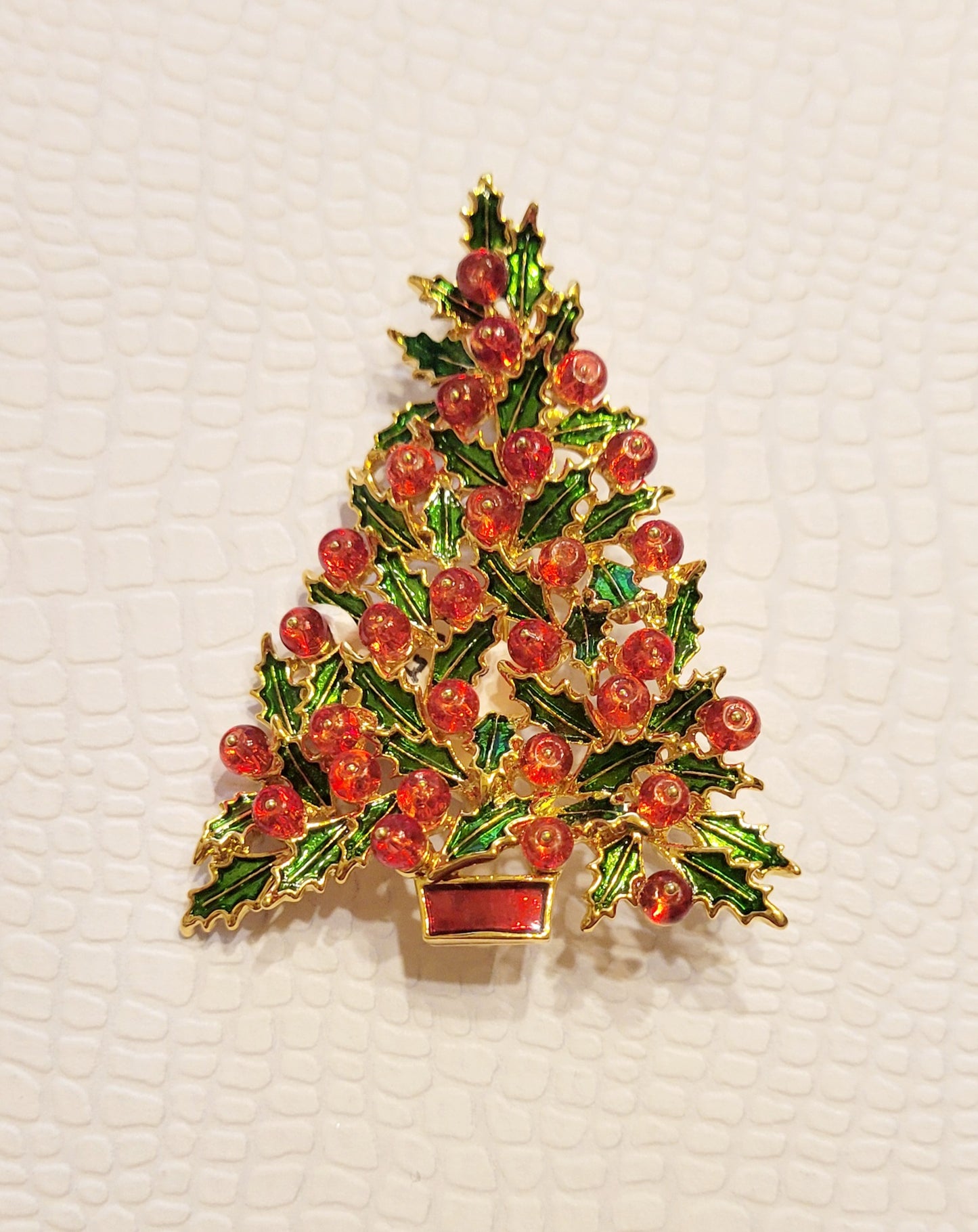 Metropolitan Museum of Art Christmas Holly Tree Pin, Brooch 18k Gold Overlay