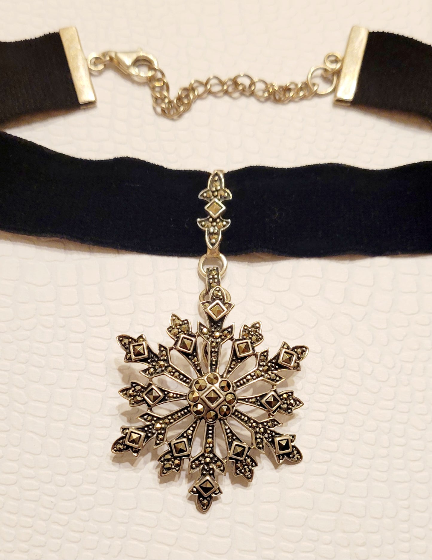 Vintage Sterling Silver Snowflake Choker Necklace