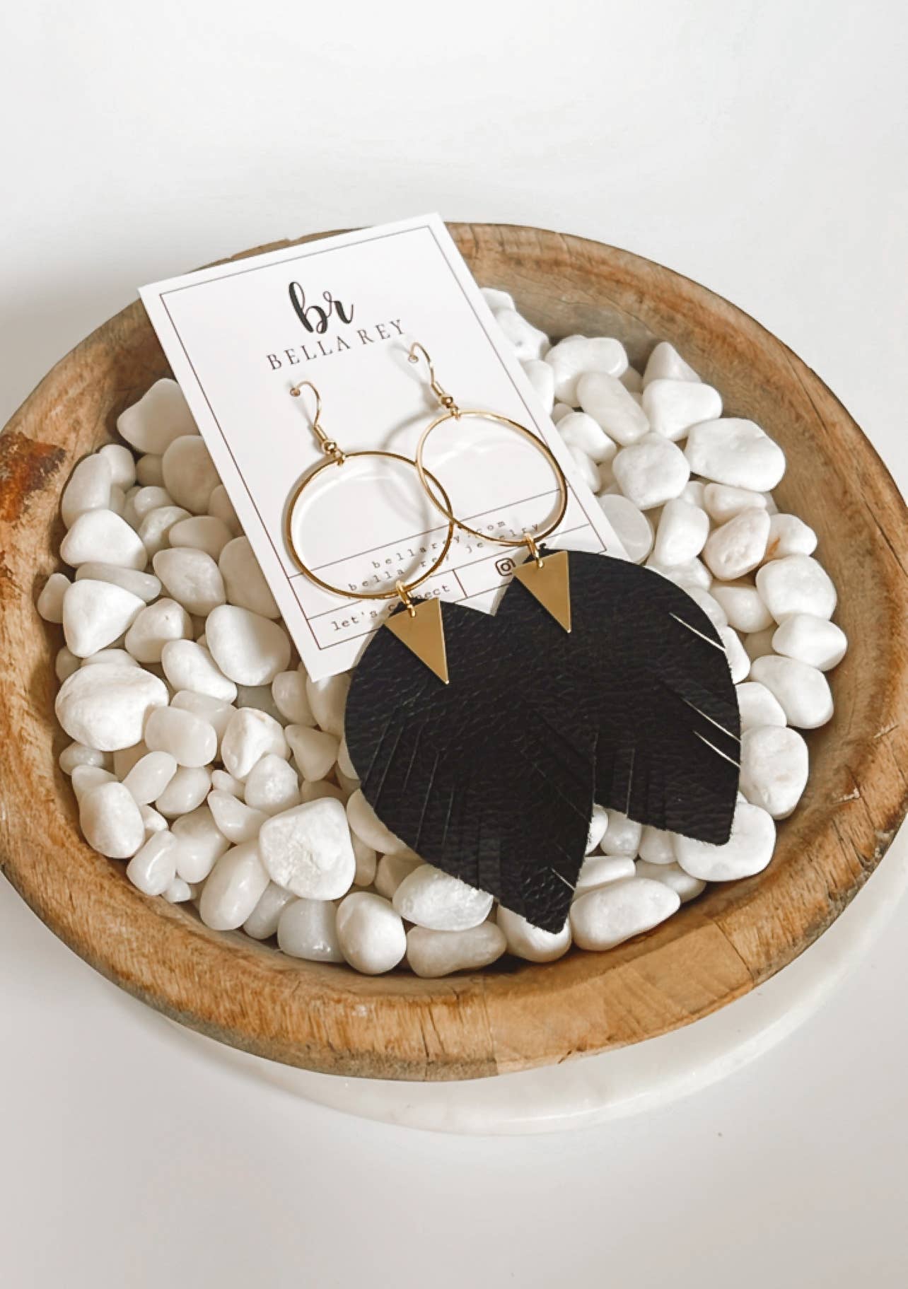 Stacy Leather Earrings {black}